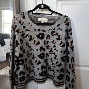 Vintage Havana Gray Leopard-Print Crewneck Sweater with Tan & Black Accents